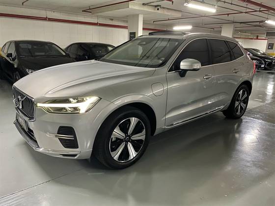 VOLVO XC60 2.0 T8 RECHARGE PLUS AWD GEARTRONIC VOLVO XC60 2.0 T8 RECHARGE PLUS AWD GEARTRONIC